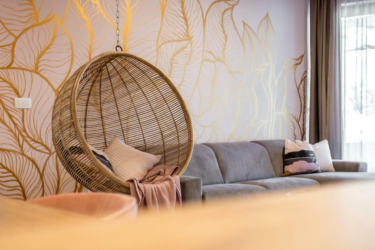 Luxury Apartment With Hot Tub โอมิช ภายนอก รูปภาพ