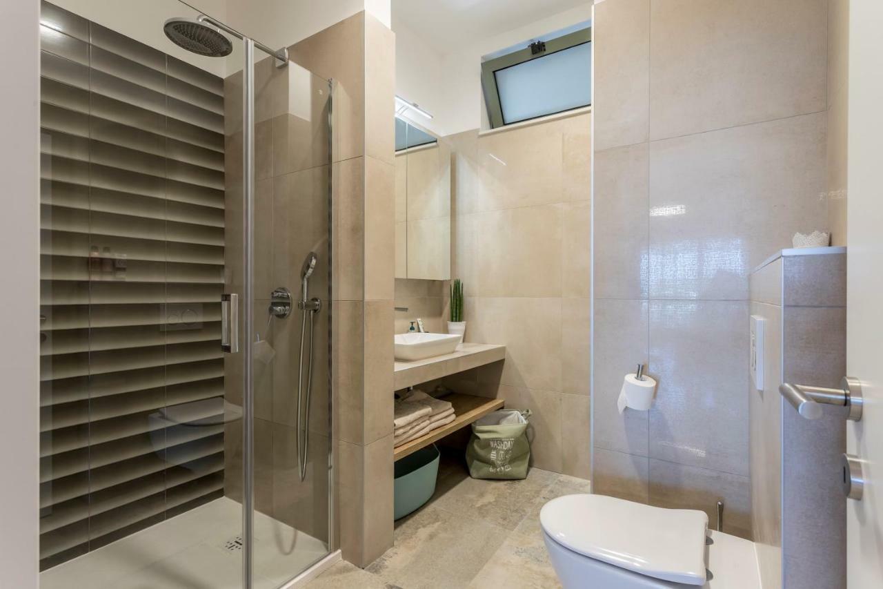 Luxury Apartment With Hot Tub โอมิช ภายนอก รูปภาพ